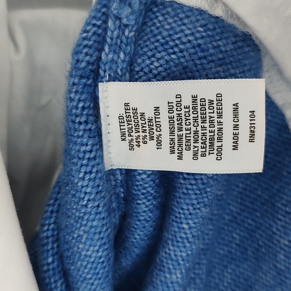 Wonderly Blue V-Neck Sweater with White Layer - Picture 4 of 4